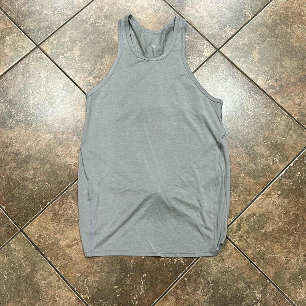LULULEMON size 6 tank!